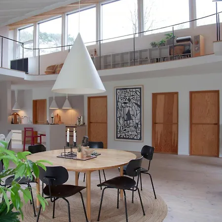 A Unique Former Church With 6-meter-high Ceilings *